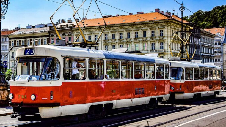 jak dělá tramvaj